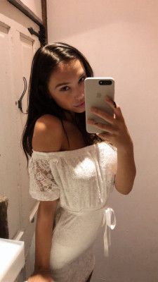 Alexis Ren pic #1098785