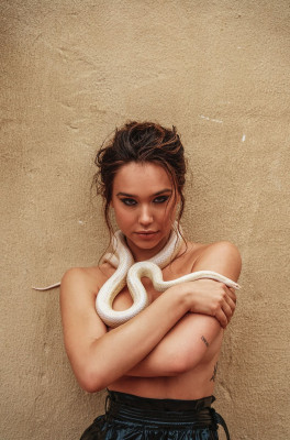 Alexis Ren pic #1206910