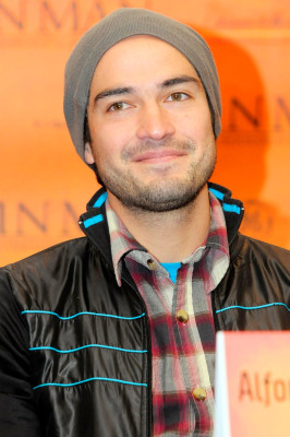 Alfonso Herrera  pic #532542