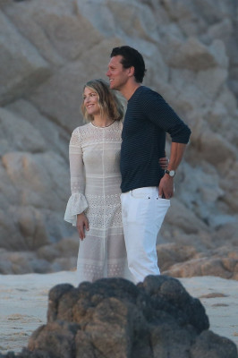 Ali Larter at a Beach in Cabo San Lucas 01/01/2018