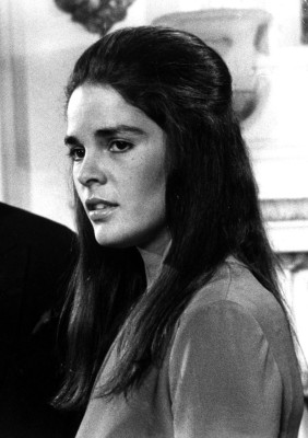 Ali MacGraw pic #386608