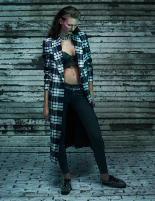 Ali Stephens pic #945456