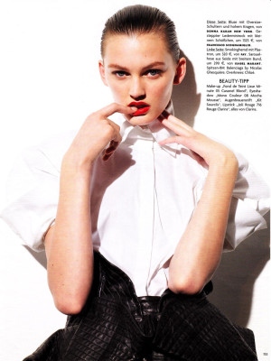 Ali Stephens pic #229366