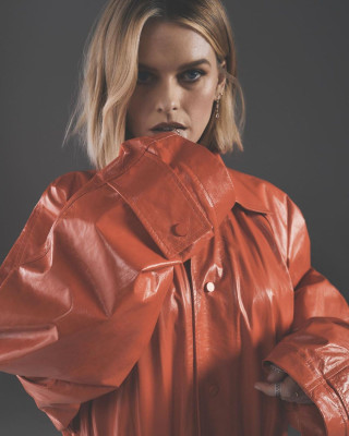 Alice Eve – Glass Magazine Spring 2020