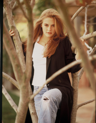 photo 20 in Alicia Silverstone gallery [id586645] 2012-11-29 00:00:00
