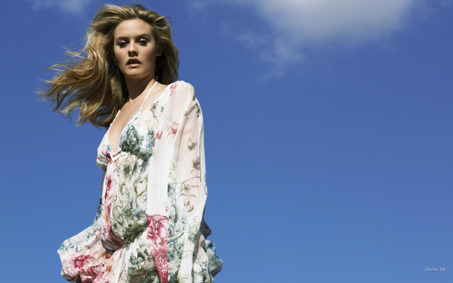 Alicia Silverstone pic #40996