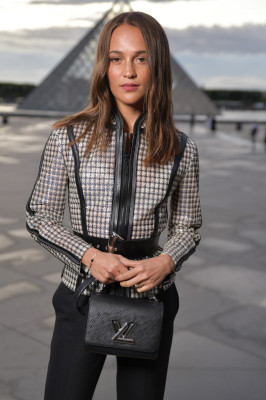 Alicia Vikander - Louis Vuitton Show at Paris Fashion Week 10/01/2019