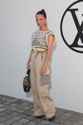 Alicia Vikander - Louis Vuitton Womenswear SS 2023 Show at PFW 10/04/2022