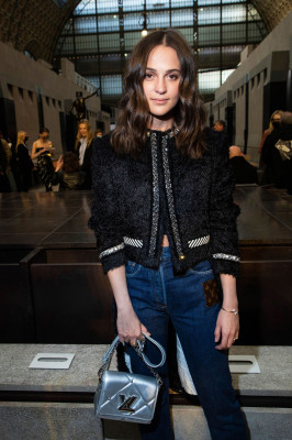 Alicia Vikander - Louis Vuitton Womenswear FW 2022/2023 Show at PFW 03/07/2022