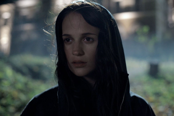 Alicia Vikander - Kronjuvelerna (2010)