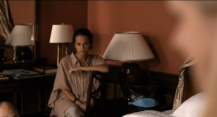 Alicia Vikander - Hotell (2013)