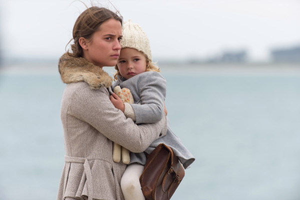 Alicia Vikander - The Light Between Oceans (2016)