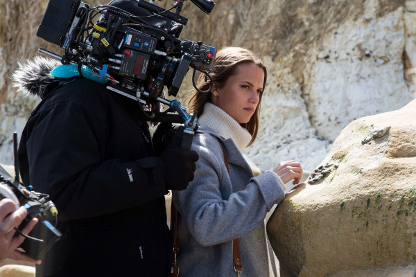 Alicia Vikander - Submergence (2017)