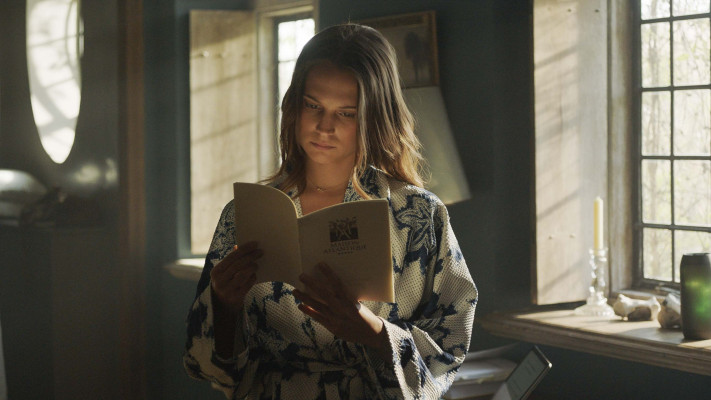 Alicia Vikander - Submergence (2017)