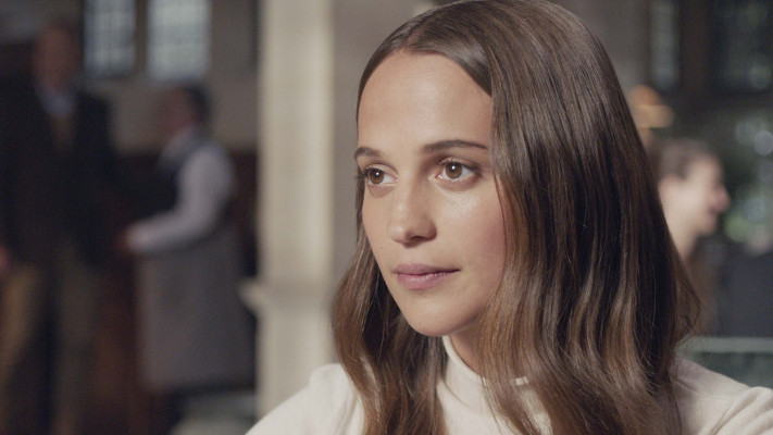 Alicia Vikander - Submergence (2017)
