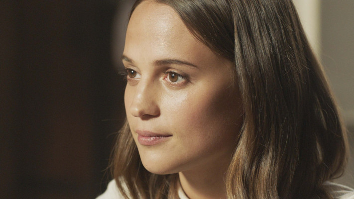Alicia Vikander - Submergence (2017)
