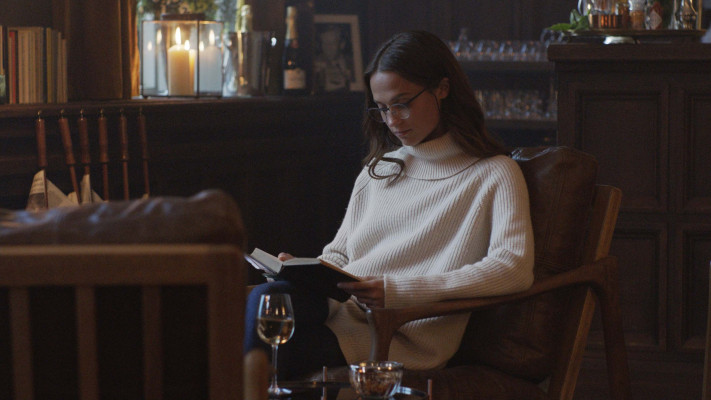 Alicia Vikander - Submergence (2017)
