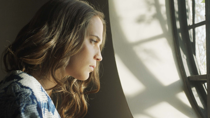 Alicia Vikander - Submergence (2017)