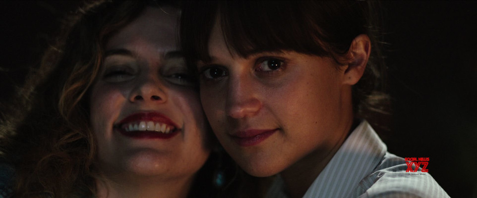 Alicia Vikander - Earthquake Bird (2019)