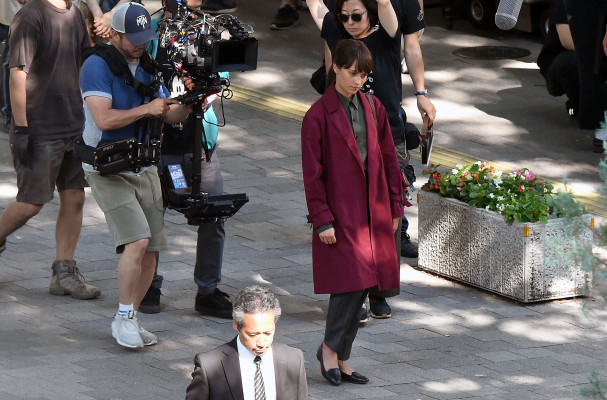 Alicia Vikander - The Earthquake Bird (2019)