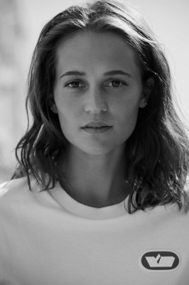 Alicia Vikander by Matthew Brookes for Elle France (2020)