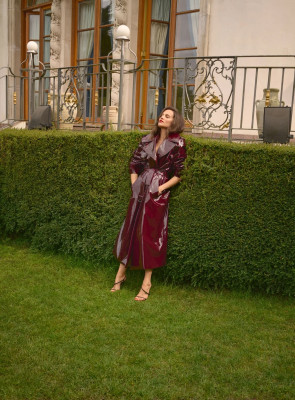 Alicia Vikander by Venetia Scott for Vogue UK (2025)