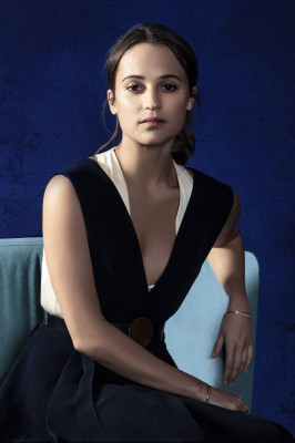 Alicia Vikander pic #854695