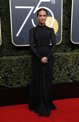 Alicia Vikander – 2018 Golden Globe Awards in Beverly Hills