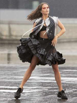 Alicia Vikander for ELLE UK || 2020