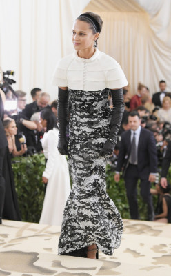 Alicia Vikander pic #1070010