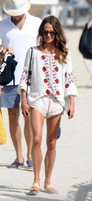 Alicia Vikander pic #981628