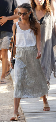 Alicia Vikander pic #982326