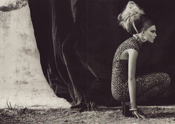 photo 5 in Aline Weber gallery [id220529] 2009-12-11 00:00:00