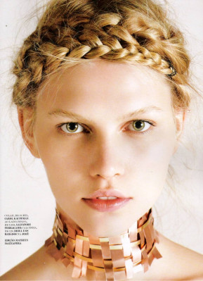 photo 3 in Aline Weber gallery [id220656] 2009-12-11 00:00:00