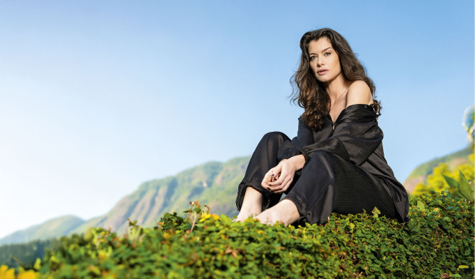 Alinne Moraes by Vinícius Mochizuki for Caras Brasil (2025)