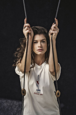 Alinne Moraes by Vinícius Mochizuki for Caras Brasil (2025)