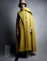 Alisa Ahmann – ELLE Magazine Italy