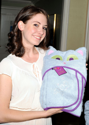 Alison Brie pic #712837