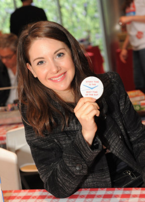 Alison Brie pic #710398