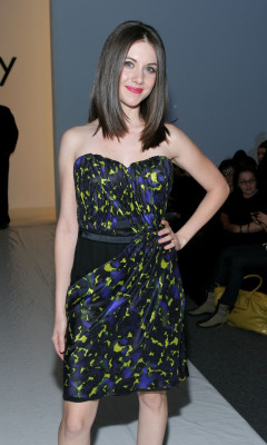 Alison Brie pic #715024