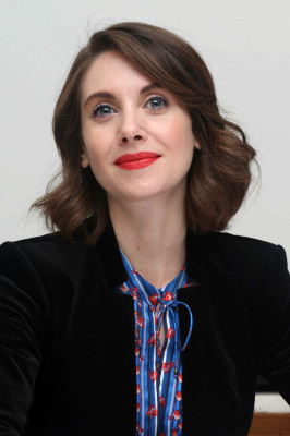 Alison Brie pic #1063203