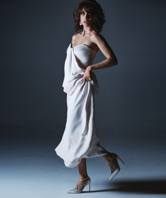Alison Brie – Modern Luxury Magazine January 2018 Photos