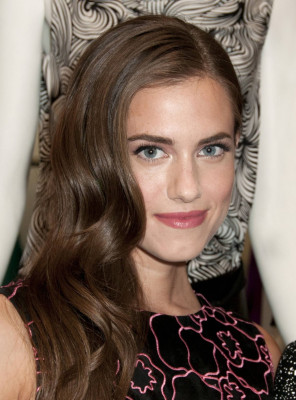 Allison Williams pic #621896