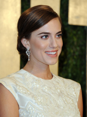 Allison Williams pic #621877