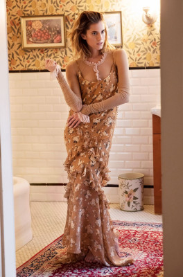 Allison Williams – Who What Wear June 2019 Issue