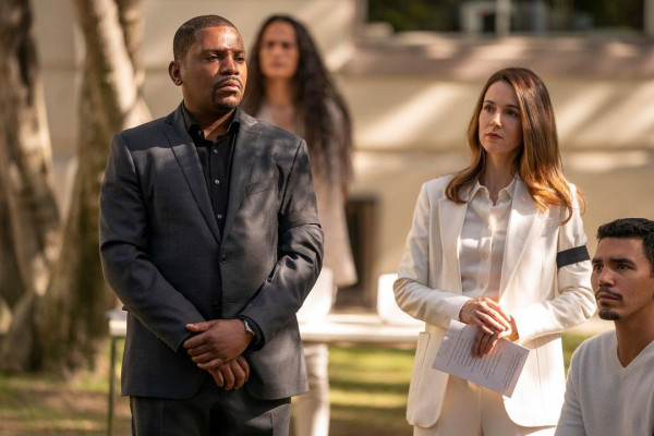 Alona Tal - Truth Be Told (2021) 2x02 &#039;Ghosts at the Feast&#039;