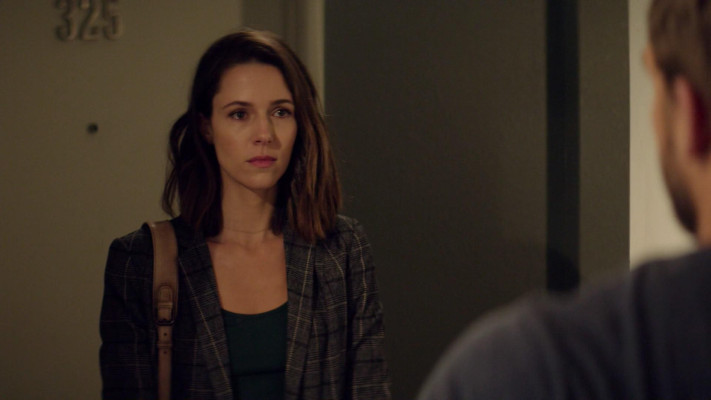 Alona Tal - Seal Team (2019) 2x11 &#039;Backwards In High Heels&#039;