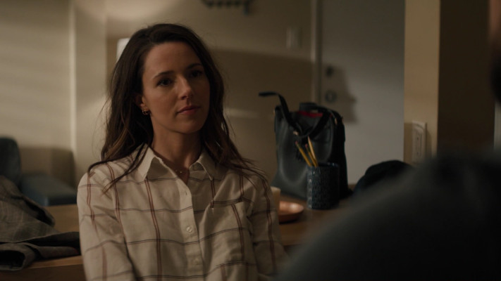 Alona Tal - Seal Team (2021) 4x10 &#039;A Question of Honor&#039;