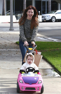 photo 24 in Alyson Hannigan gallery [id681116] 2013-11-29 00:00:00