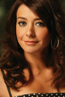 Alyson Hannigan pic #379123